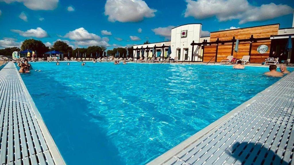 מלון Luamar Holidays- Tattershall Lakes - Lancaster Crescent מראה חיצוני תמונה